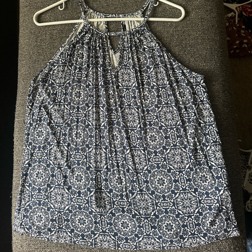 Paper moon keyhole tank